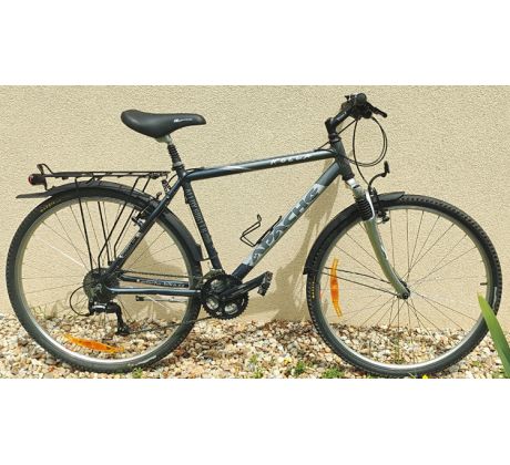 Celoodprúžený trekingový krosový bicykel APACHE KOLLA 3x9 prevodov SHIMANO 19" hliníkový rám 28" kolesá